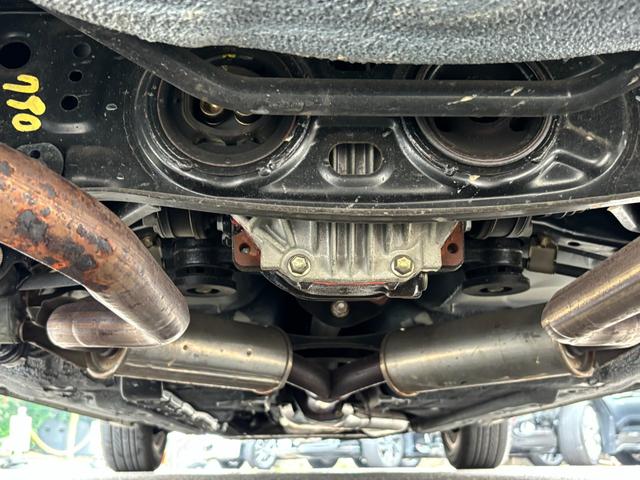 ソアラ ３．０ＧＴ　【走行距離２１，０００キロ！】　【禁煙車】　キーレスエントリー　電動格納ミラー　サンルーフ　１５インチ純正アルミホイール（73枚目）