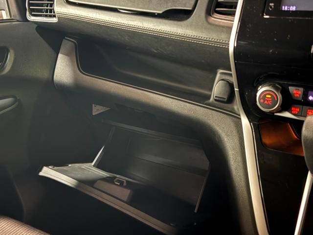 NISSAN SERENA HIGHWAY STAR