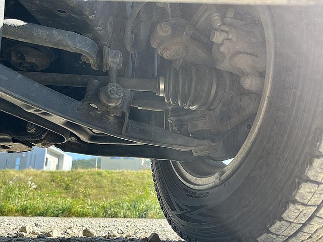 アクティバン SDX 4WD 12か月走行無制限保証付き 事業用登録可能車両 FMAMラジオ ボディ同色バンパー カーエアコン 純正アルミ ハイルーフ スペアタイヤ カップホルダー 光軸調節 手巻きウインドウ サンバイザー(68枚目)