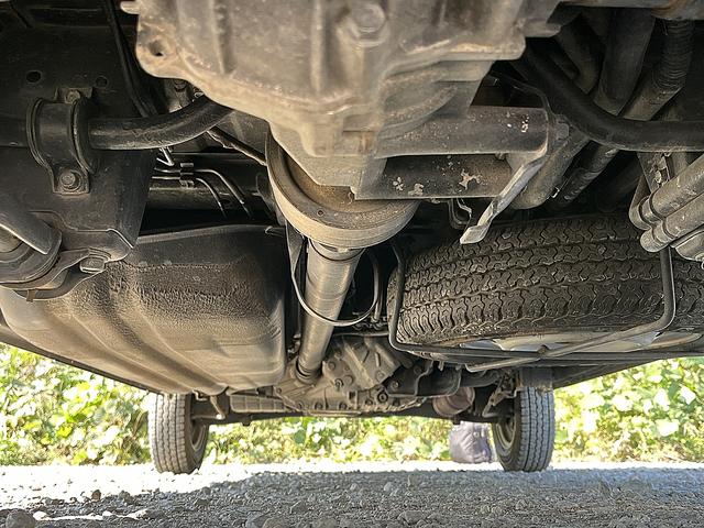 アクティバン SDX 4WD 12か月走行無制限保証付き 事業用登録可能車両 FMAMラジオ ボディ同色バンパー カーエアコン 純正アルミ ハイルーフ スペアタイヤ カップホルダー 光軸調節 手巻きウインドウ サンバイザー(69枚目)