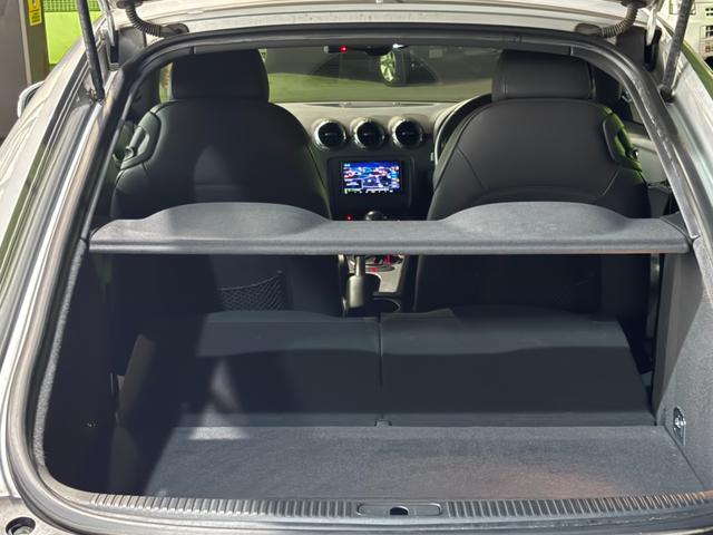 ＴＴクーペ ２．０ＴＦＳＩ　【禁煙車】【ユーザー買取車】キーレスエントリー　オートライト　フロントフォグランプ　パドルシフト　Ｂｌｕｅｔｏｏｔｈ／フルセグ／ＣＤ／ＤＶＤ再生　パワーステアリング　パワーシート　オートエアコン（34枚目）