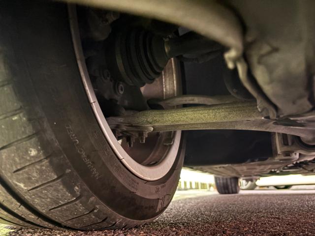 ＴＴクーペ ２．０ＴＦＳＩ　【禁煙車】【ユーザー買取車】キーレスエントリー　オートライト　フロントフォグランプ　パドルシフト　Ｂｌｕｅｔｏｏｔｈ／フルセグ／ＣＤ／ＤＶＤ再生　パワーステアリング　パワーシート　オートエアコン（68枚目）