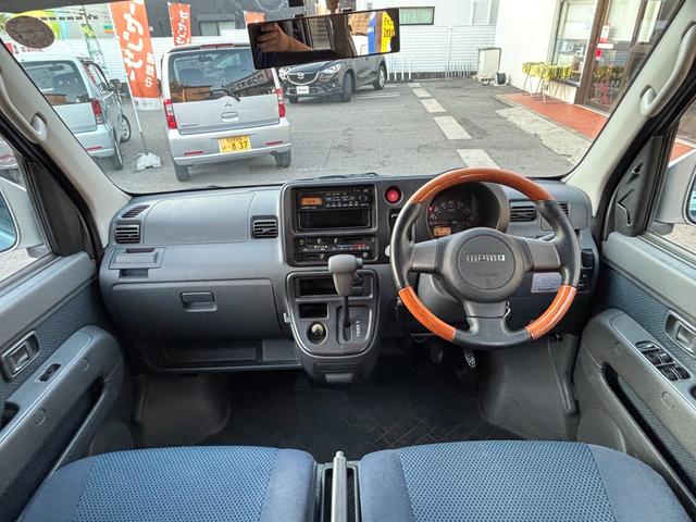 ハイゼットカーゴ クルーズターボ　ハイルーフ　４ＷＤ　【事業用登録・黒ナンバーＯＫ】　１年走行距離無制限保証付き　オートライト　間欠ワイパー　ＭＯＭＯステアリング　電動格納ミラー　全席パワーウインドウ　ラジオ／ＣＤプレイヤー　エアコン（6枚目）
