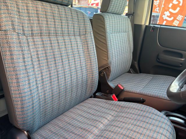 アクティバン ＳＤＸ　ハイルーフ　【事業用登録ＯＫ】　１２ヶ月走行距離無制限保証付き　エアコン　パワーステアリング　ワンセグ／ラジオ／ＣＤ視聴　ヘッドライトレベライザー　２０２３年製造ダンロップタイヤ　サイドバイザー（7枚目）