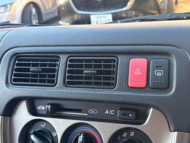 アクティバン ＳＤＸ　ハイルーフ　【事業用登録ＯＫ】　１２ヶ月走行距離無制限保証付き　エアコン　パワーステアリング　ワンセグ／ラジオ／ＣＤ視聴　ヘッドライトレベライザー　２０２３年製造ダンロップタイヤ　サイドバイザー（18枚目）