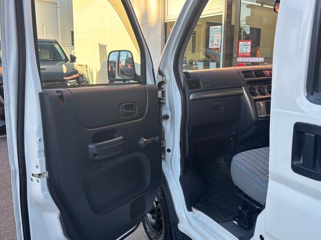 アクティバン ＳＤＸ　ハイルーフ　【事業用登録ＯＫ】　１２ヶ月走行距離無制限保証付き　エアコン　パワーステアリング　ワンセグ／ラジオ／ＣＤ視聴　ヘッドライトレベライザー　２０２３年製造ダンロップタイヤ　サイドバイザー（32枚目）