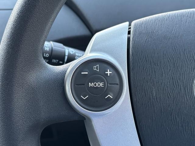 プリウス Ｓ　【禁煙車】【ユーザー買取車】　１２ヶ月走行距離無制限保証付き　前後ドライブレコーダー　ＥＴＣ　ナビ／ＴＶ／Ｂｌｕｅｔｏｏｔｈ接続　オートエアコン　ステアリングスイッチ　フロントフォグランプ（8枚目）