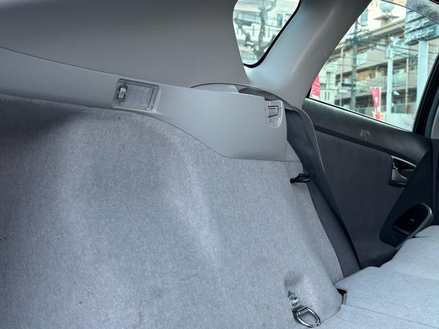 プリウス Ｓ　【禁煙車】【ユーザー買取車】　１２ヶ月走行距離無制限保証付き　前後ドライブレコーダー　ＥＴＣ　ナビ／ＴＶ／Ｂｌｕｅｔｏｏｔｈ接続　オートエアコン　ステアリングスイッチ　フロントフォグランプ（38枚目）