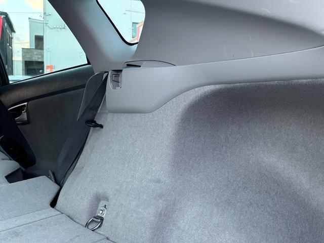 プリウス Ｓ　【禁煙車】【ユーザー買取車】　１２ヶ月走行距離無制限保証付き　前後ドライブレコーダー　ＥＴＣ　ナビ／ＴＶ／Ｂｌｕｅｔｏｏｔｈ接続　オートエアコン　ステアリングスイッチ　フロントフォグランプ（39枚目）