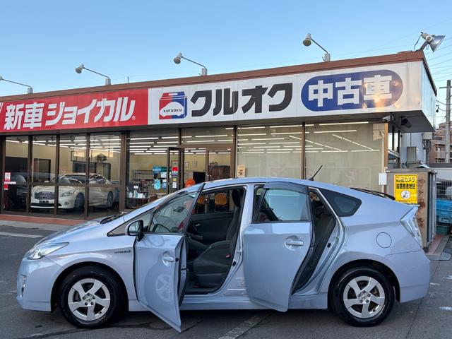 プリウス Ｓ　【禁煙車】【ユーザー買取車】　１２ヶ月走行距離無制限保証付き　前後ドライブレコーダー　ＥＴＣ　ナビ／ＴＶ／Ｂｌｕｅｔｏｏｔｈ接続　オートエアコン　ステアリングスイッチ　フロントフォグランプ（49枚目）