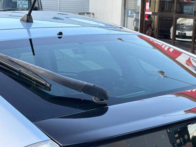 プリウス Ｓ　【禁煙車】【ユーザー買取車】　１２ヶ月走行距離無制限保証付き　前後ドライブレコーダー　ＥＴＣ　ナビ／ＴＶ／Ｂｌｕｅｔｏｏｔｈ接続　オートエアコン　ステアリングスイッチ　フロントフォグランプ（62枚目）