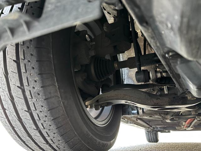 プリウス Ｓ　【禁煙車】【ユーザー買取車】　１２ヶ月走行距離無制限保証付き　前後ドライブレコーダー　ＥＴＣ　ナビ／ＴＶ／Ｂｌｕｅｔｏｏｔｈ接続　オートエアコン　ステアリングスイッチ　フロントフォグランプ（69枚目）