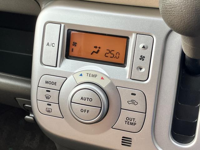 モコ Ｅ　【禁煙車】　純正ＨＤＤナビ／音楽録音機能／ＣＤ／ラジオ　ＡＢＳ　盗難防止機能　オートエアコン　ベンチシート　ブリヂストン製ＮＥＸＴＲＹ装着　ヘッドライトレベライザー　助手席シートアンダーボックス（17枚目）