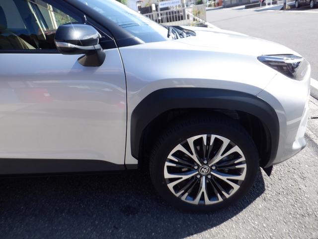 ヤリスクロス ハイブリッドＺ　ＢＳＭ　ＬＥＤフォグ　パワーバックドア　Ｔ－Ｃナビ　ＣＤ／ＤＶＤ　ブラインドスポットモニター　スペアータイヤドラレコ前後　ＥＴＣ２．０　ＬＥＤフォグランプ（14枚目）