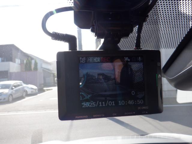 ヤリスクロス ハイブリッドＺ　ＢＳＭ　ＬＥＤフォグ　パワーバックドア　Ｔ－Ｃナビ　ＣＤ／ＤＶＤ　ブラインドスポットモニター　スペアータイヤドラレコ前後　ＥＴＣ２．０　ＬＥＤフォグランプ（39枚目）