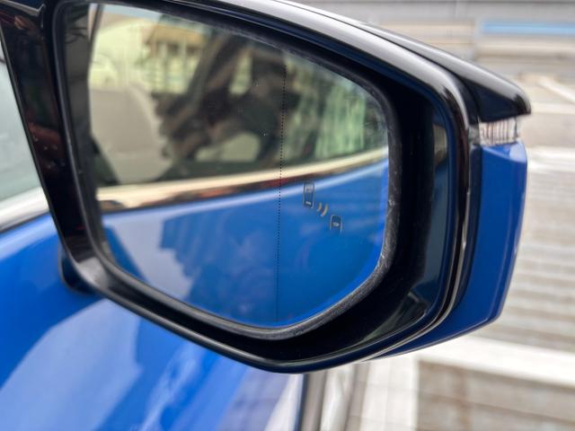 〔パワーウィンドウ〕運転席に居ながら全席の窓の開閉をコントロールできます！