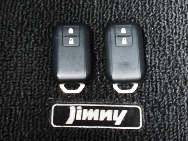 ジムニー XC 新車保証付 スズキセーフティサポート 9インチメモリーナビ/フルセグTV/バックカメラ/ETC/ クルーズコントロール/オートエアコン/フロントシートヒーター/LEDヘッドライト スマートキー2個(67枚目)