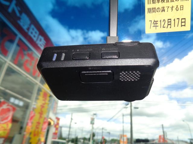 タント カスタムＸ　トップエディションリミテッドＳＡＩＩＩ　純正ナビ・フルセグＴＶ　全方位カメラ　両側パワースライドドア　ＬＥＤヘッド　シートヒーター　ＥＴＣ　ドラレコ　フォグ　純正１４インチＡＷ　スマートキー　アイドリングストップ　ＣＤ　ベンチシート（30枚目）