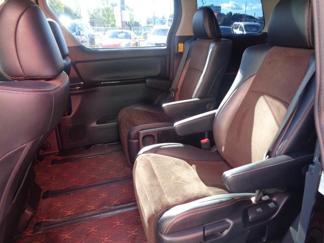 アルファード 240S タイプゴールド 両側パワースライドドア 純正ナビ・フルセグTV バックカメラ ハーフレザー パワーバックドア フリップダウンモニター スマートキー ETC フォグ Bluetooth クルコン 社外アルミ(12枚目)