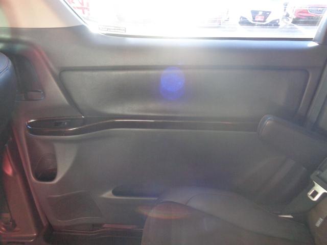 アルファード 240S タイプゴールド 両側パワースライドドア 純正ナビ・フルセグTV バックカメラ ハーフレザー パワーバックドア フリップダウンモニター スマートキー ETC フォグ Bluetooth クルコン 社外アルミ(52枚目)