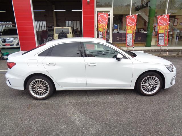 A3セダン 30TFSIアドバンスド 革シート バーチャルコックピット バックカメラ パワーシート 純正ナビ・TV シートヒーター LEDヘッド スマートキー 純正17インチAW ETC ドラレコ Bluetooth 電格ミラー(4枚目)