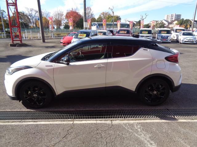 Ｃ－ＨＲ Ｇ　モード　ネロ　ハーフレザー　純正ナビ・フルセグＴＶ　バックカメラ　純正１８インチＡＷ　ＥＴＣ　スマートキー　Ｂｌｕｅｔｏｏｔｈ　クルーズコントロール　ＬＥＤ　シートヒーター（5枚目）