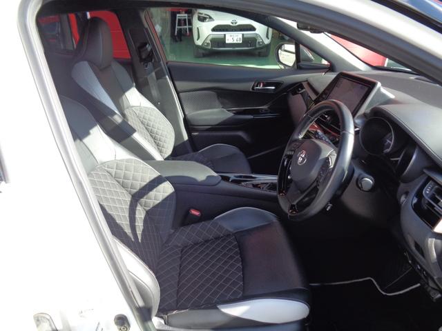 Ｃ－ＨＲ Ｇ　モード　ネロ　ハーフレザー　純正ナビ・フルセグＴＶ　バックカメラ　純正１８インチＡＷ　ＥＴＣ　スマートキー　Ｂｌｕｅｔｏｏｔｈ　クルーズコントロール　ＬＥＤ　シートヒーター（13枚目）