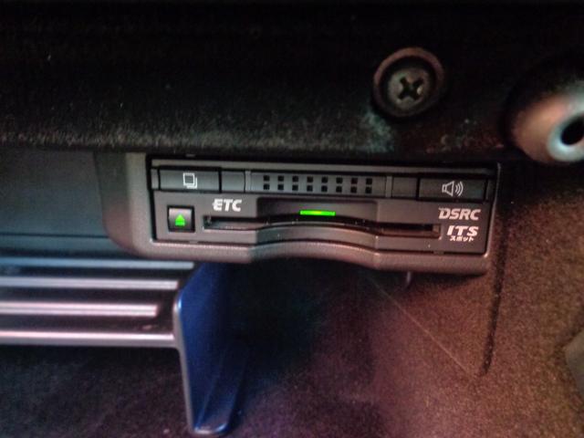 ＩＳ ＩＳ２５０　バージョンＬ　茶レザーシート　純正ＳＤナビ　フルセグＴＶ　パワーシート　シートヒーター　シートクーラー　スマートキー　バックカメラ　ＥＴＣ　ドラレコ　パドルシフト　クルーズコントロール　フロアマット　電格ミラー（4枚目）