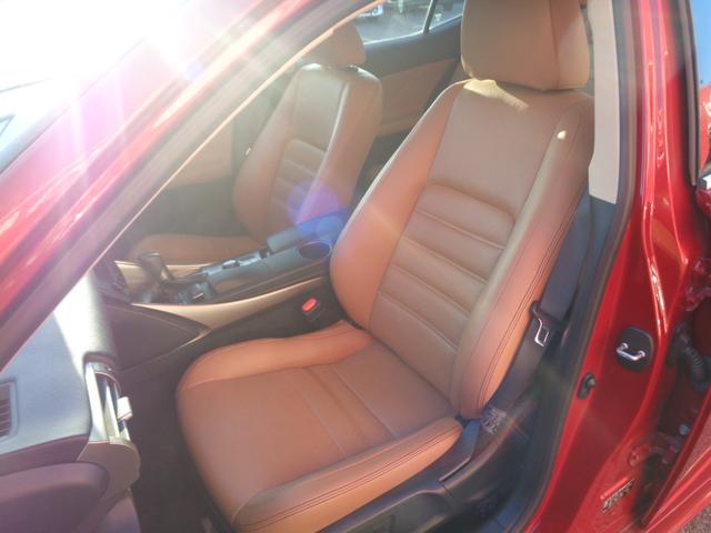 ＩＳ ＩＳ２５０　バージョンＬ　茶レザーシート　純正ＳＤナビ　フルセグＴＶ　パワーシート　シートヒーター　シートクーラー　スマートキー　バックカメラ　ＥＴＣ　ドラレコ　パドルシフト　クルーズコントロール　フロアマット　電格ミラー（20枚目）