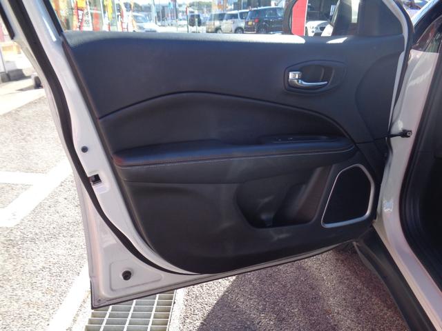 ジープ・コンパス ロンジチュード 衝突軽減ブレーキ 純正ナビ AppleCarPlay対応 スマートキー ETC 純17インチAW クルーズコントロール ルーフレール 電格ミラー プッシュスタート フロアマット(45枚目)