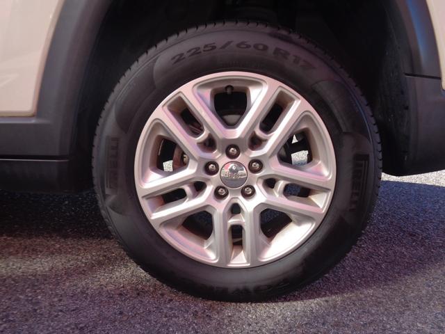 ジープ・コンパス ロンジチュード 衝突軽減ブレーキ 純正ナビ AppleCarPlay対応 スマートキー ETC 純17インチAW クルーズコントロール ルーフレール 電格ミラー プッシュスタート フロアマット(60枚目)