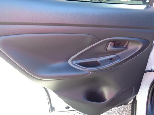 ヤリスクロス ハイブリッドＺ　ウルバーノ　トヨタチームメイト　８型コネクトナビ　パノラミックビューモニター　パーキングサポートブレーキ　パワーバックドア　ステアリング・シートヒーター　ＥＴＣ　ハーフレザー　パワーシート　純正１８インチＡＷ（38枚目）