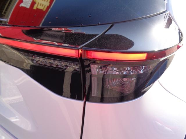 ヤリスクロス ハイブリッドＺ　ウルバーノ　トヨタチームメイト　８型コネクトナビ　パノラミックビューモニター　パーキングサポートブレーキ　パワーバックドア　ステアリング・シートヒーター　ＥＴＣ　ハーフレザー　パワーシート　純正１８インチＡＷ（47枚目）