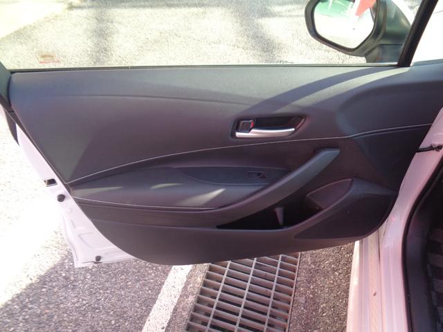 カローラスポーツ ハイブリッドＧ　純正ナビ・フルセグＴＶ　バックカメラ　スマートキー　ＬＥＤヘッド　ＥＴＣ　ドラレコ　純正１６インチＡＷ　Ｂｌｕｅｔｏｏｔｈ　クリアランスソナー　フロアマット（10枚目）