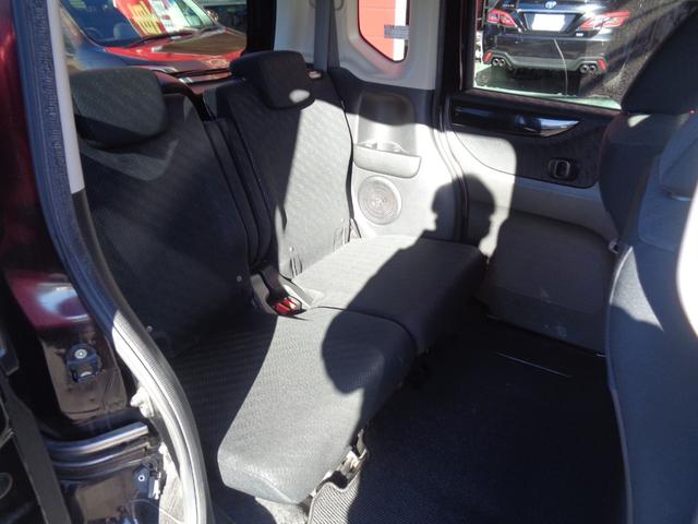 Ｎ－ＢＯＸカスタム Ｇ　ターボＳＳパッケージ　両側パワースライドドア　純正ナビ　バックカメラ　ＨＩＤヘッド　フォグ　純正１５インチＡＷ　クルーズコントロール　パドルシフト　スマートキー　ベンチシート（12枚目）