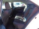 後部座席も綺麗・清潔に仕上げています。内装が綺麗な車は気持ちがいいですよね。