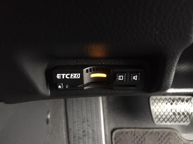 ヴェゼル ｅ：ＨＥＶ　Ｚ・ＰＬａＹパッケージ　Ｈｏｎｄａコネクトディスプレー　ＥＴＣ２．０　１８インチアルミホイール　運転席＆助手席シートヒーター　本革巻ステアリングホイール　ブラインドスポットインフォメーション　アダプティブドライビングビーム（18枚目）