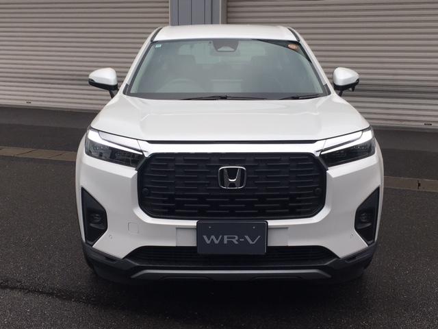 ＷＲ－Ｖ Ｚ　純正ナビ　リアカメラ　ＥＴＣ　ＬＥＤフォグライト　１７インチアルミホイール　ＨｏｎｄａＳＥＮＳＩＮＧＨｏｎｄａＣＯＮＮＥＣＴ　パーセルカバー　リアセンターアームレスト　本革巻ステアリングホイール（2枚目）