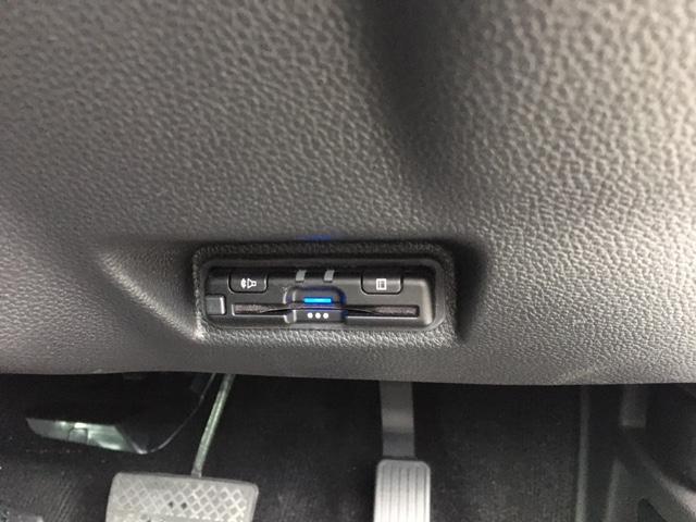 ＷＲ－Ｖ Ｚ　純正ナビ　リアカメラ　ＥＴＣ　ＬＥＤフォグライト　１７インチアルミホイール　ＨｏｎｄａＳＥＮＳＩＮＧＨｏｎｄａＣＯＮＮＥＣＴ　パーセルカバー　リアセンターアームレスト　本革巻ステアリングホイール（11枚目）