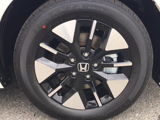 ステップワゴン e:HEVエアー EX 未登録新車 11インチナビ 10インチリア席モニター ETC車載器 パワーテールゲート 両側パワースライドドア 運転席&助手席シートヒーター 2列目オットマン ブラインドスポットインフォメーション(9枚目)