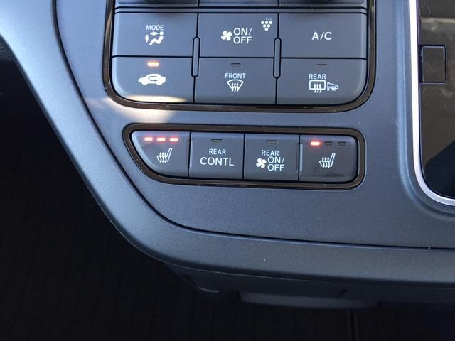 ステップワゴン e:HEVエアー EX 未登録新車 11インチナビ 10インチリア席モニター ETC車載器 パワーテールゲート 両側パワースライドドア 運転席&助手席シートヒーター 2列目オットマン ブラインドスポットインフォメーション(17枚目)