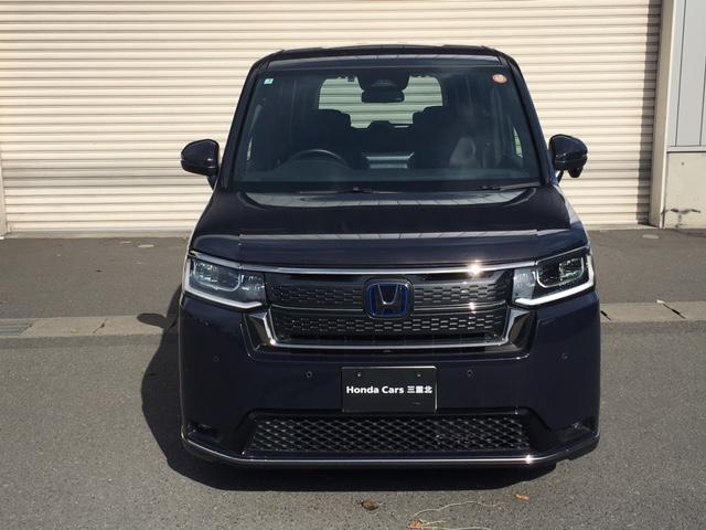 ステップワゴン e:HEVスパーダ 11.4インチナビ 10.1インチリア席モニター ETC リアカメラ 両側パワースライドドア パワーテールゲート トリプルゾーンコントロール・フルオートエアコン 16インチアルミ 2列目オットマン(2枚目)