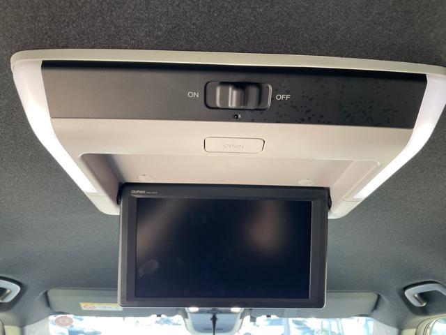 ステップワゴン e:HEVスパーダ 11.4インチナビ 10.1インチリア席モニター ETC リアカメラ 両側パワースライドドア パワーテールゲート トリプルゾーンコントロール・フルオートエアコン 16インチアルミ 2列目オットマン(4枚目)