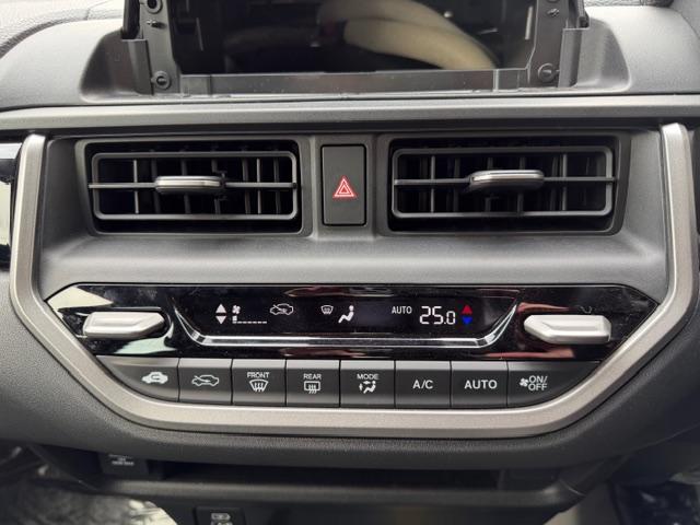 ＷＲ－Ｖ Ｘ　未登録新車　ＨｏｎｄａＳＥＮＳＩＮＧ　ナビ装着用スペシャルパッケージ　スマートキー（9枚目）