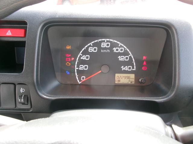 アクティトラック 　エアコン　ラジオ付　ＡＢＳ　荷台ランプ付　ヘッドライト光軸　パワ－ウィンドウ　パワステ　電波式キ－レスエントリ－（アンサ－バック／ウエルカムランプ機能付）ガ－ドパイプ付鳥居　ワンオ－ナ（7枚目）