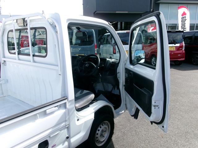 アクティトラック 　エアコン　ラジオ付　ＡＢＳ　荷台ランプ付　ヘッドライト光軸　パワ－ウィンドウ　パワステ　電波式キ－レスエントリ－（アンサ－バック／ウエルカムランプ機能付）ガ－ドパイプ付鳥居　ワンオ－ナ（13枚目）