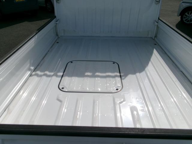 アクティトラック 　エアコン　ラジオ付　ＡＢＳ　荷台ランプ付　ヘッドライト光軸　パワ－ウィンドウ　パワステ　電波式キ－レスエントリ－（アンサ－バック／ウエルカムランプ機能付）ガ－ドパイプ付鳥居　ワンオ－ナ（23枚目）