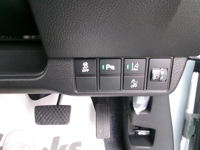 Ｎ－ＯＮＥ オリジナル　ＣＡＲＲＯＺＺＲＩＡ（ＦＨ－８５０ＤＶＳ）　Ｂカメラ　ＣＤ　ブル－トゥ－ス　スマ－トキ－　自動パ－キング　プライムスム－スフロントシ－ト　１４インチスチ－ムホイ－ル＋カラ－ドディッシュホイ－ル　記録簿（12枚目）