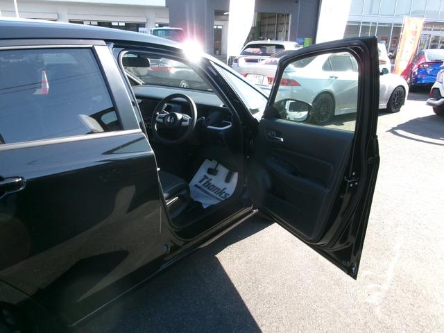 フィット ホーム　ギャザ－ズナビ（ＶＸＵ－２４５ＦＴＩ）　Ｂカメラ　フルセグＴＶ　ブル－トゥ－ス　ＤＶＤ再生　ＣＤ　ＥＴＣ　ＬＥＤヘッドライト　自動パ－キング　記録簿　ワンオーナ　当店デモカ－仕様車　禁煙車（15枚目）