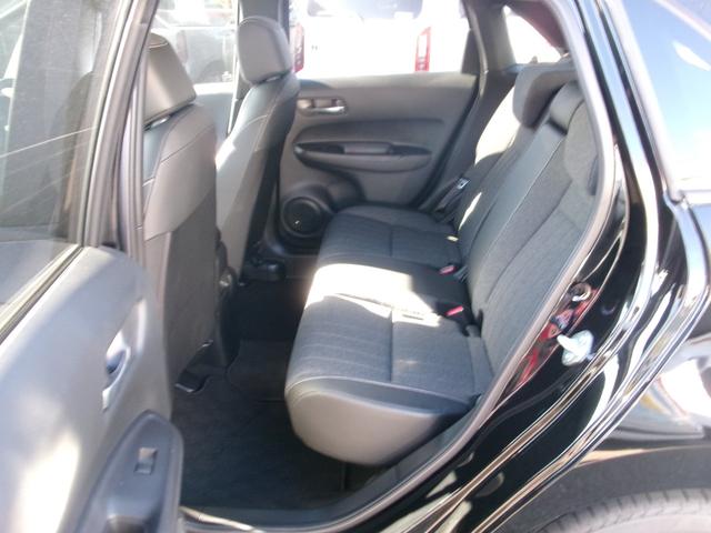 フィット ホーム　ギャザ－ズナビ（ＶＸＵ－２４５ＦＴＩ）　Ｂカメラ　フルセグＴＶ　ブル－トゥ－ス　ＤＶＤ再生　ＣＤ　ＥＴＣ　ＬＥＤヘッドライト　自動パ－キング　記録簿　ワンオーナ　当店デモカ－仕様車　禁煙車（20枚目）